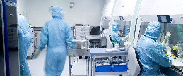 Moderne R&auml;umlichkeiten mit Hochtechnologie